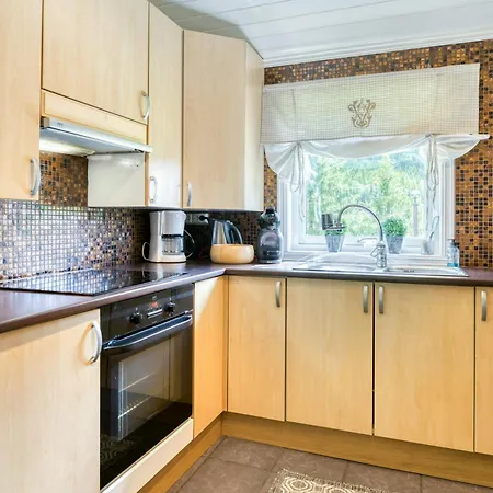 بيت للعطل Lakeside With Fishing *