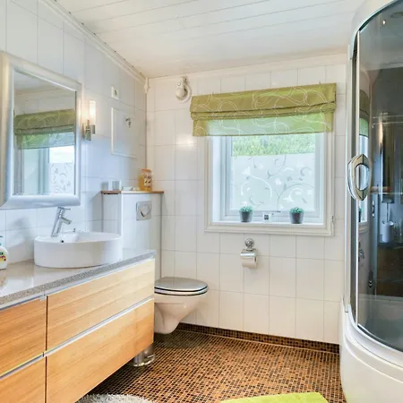 Lakeside With Fishing * سورتلاند