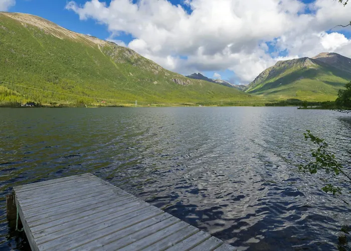 Lakeside With Fishing * 苏特兰