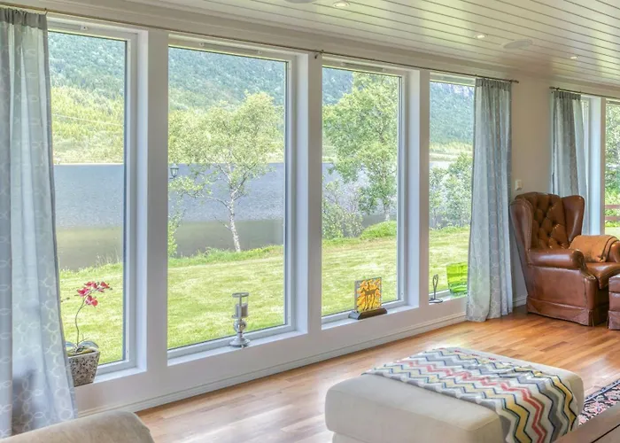 Lakeside With Fishing Ferienhaus Sortland